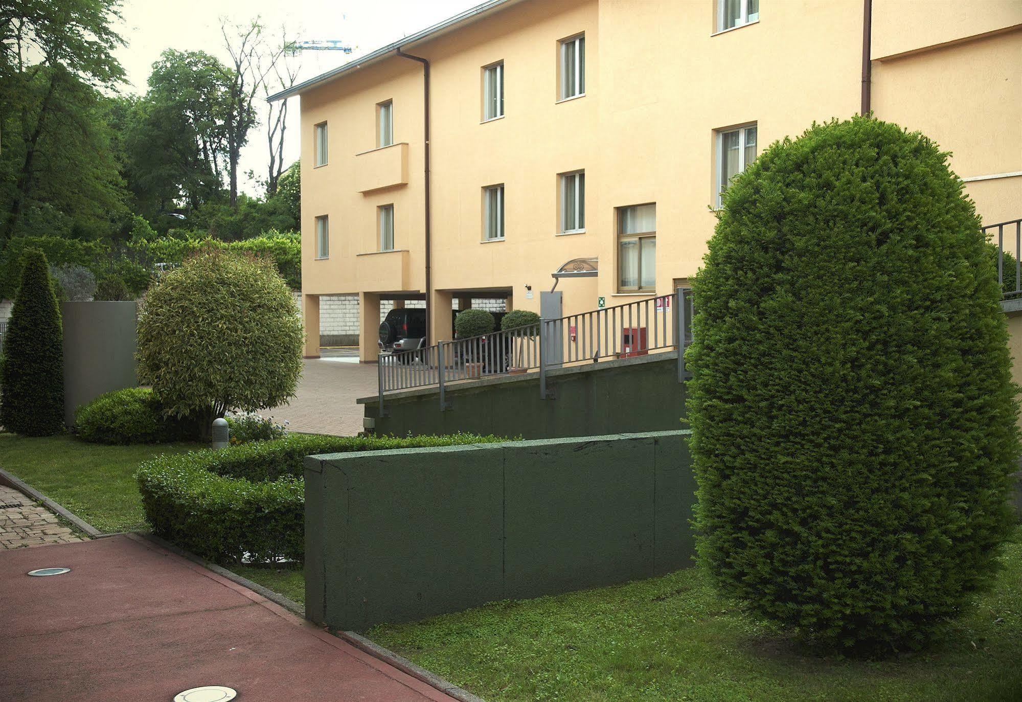 Hotel 2C Legnano Exterior photo